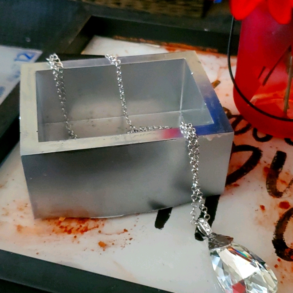 Long necklace